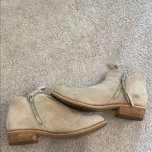 Dolce Vita short suede boots Size 6.5